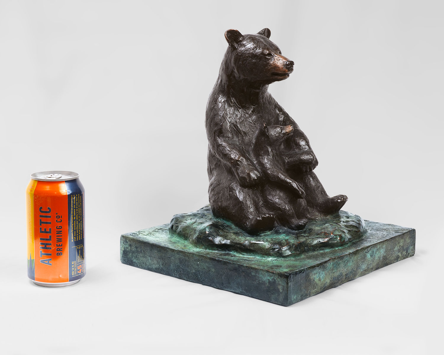 004-mother-and-child-scale